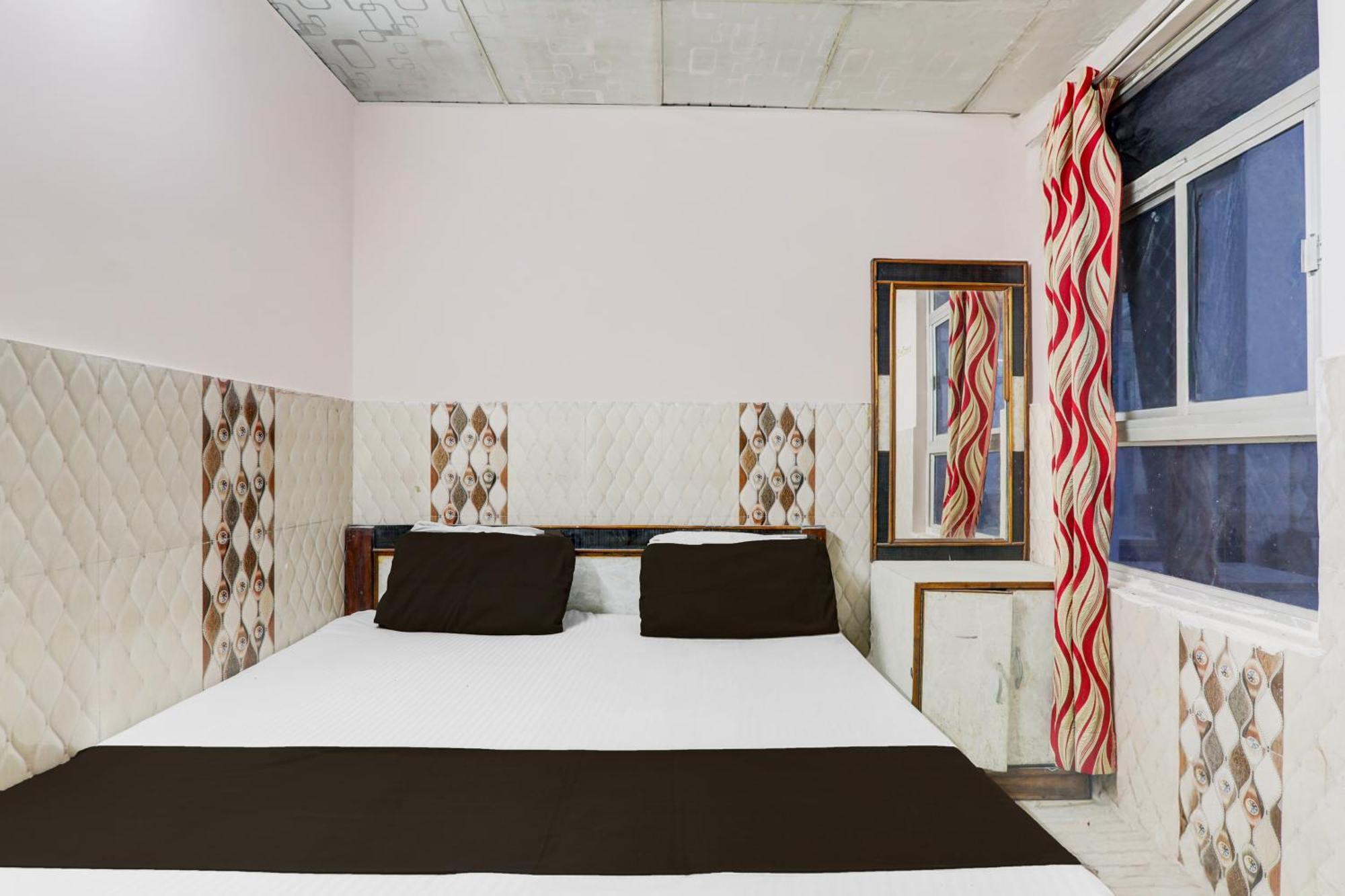 Hotel Spot On Yashoda Lucknow